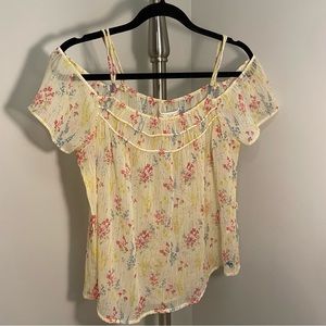 Abercrombie and Fitch Off the Shoulder Floral Top - medium